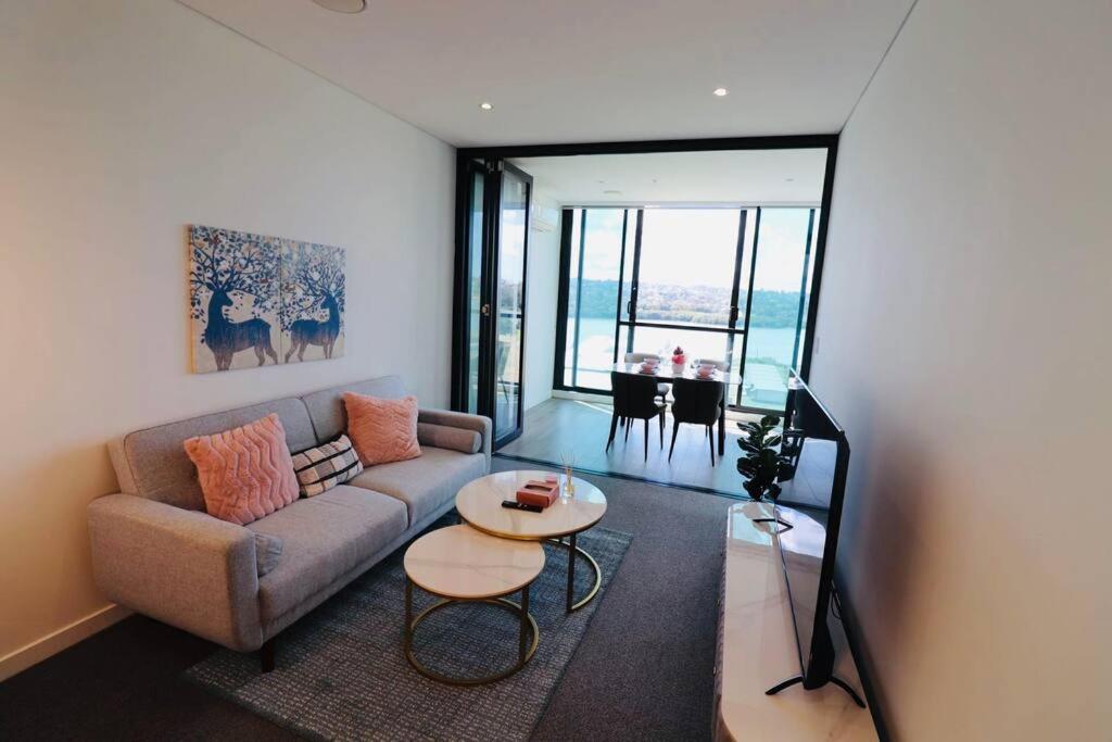 Lovely Waterview 1 Bedroom +Study+Free Parking Sydney Exteriör bild