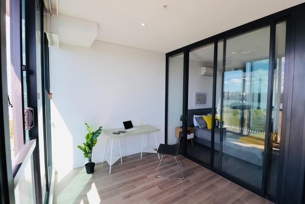 Lovely Waterview 1 Bedroom +Study+Free Parking Sydney Exteriör bild